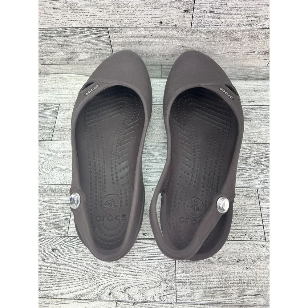CROCS Women's Olivia Flats Brown Rubber Slingback Shoe Beach Jewel Comfy Size‎ 6